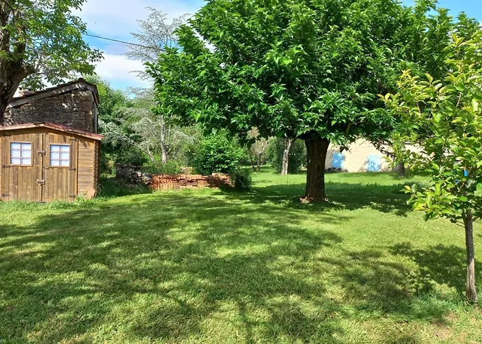 بيت للعطل La Sagnarde Terrasse Intime Loubressac